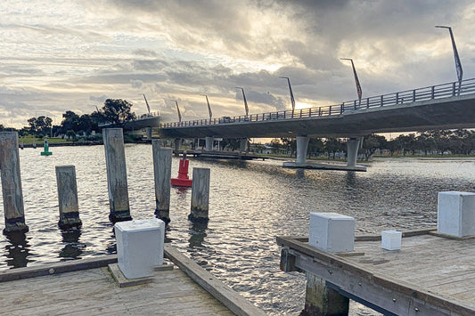 Bridge Fishing For Bream With Crab Lures